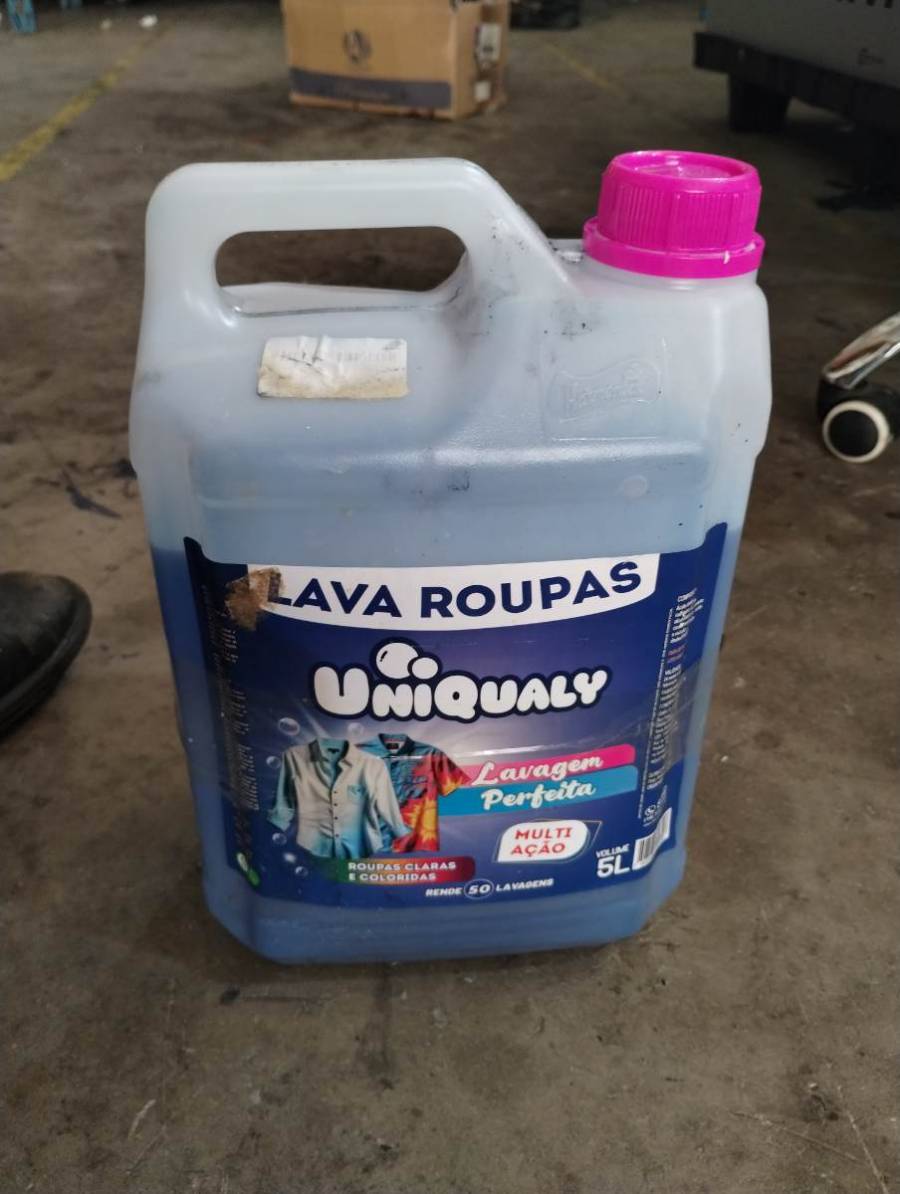 Detergente líquido lava roupas Uniqualy