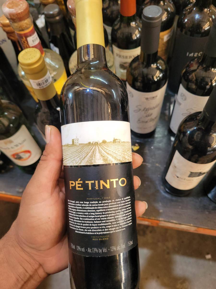 Vinho tinto Pé Tinto
