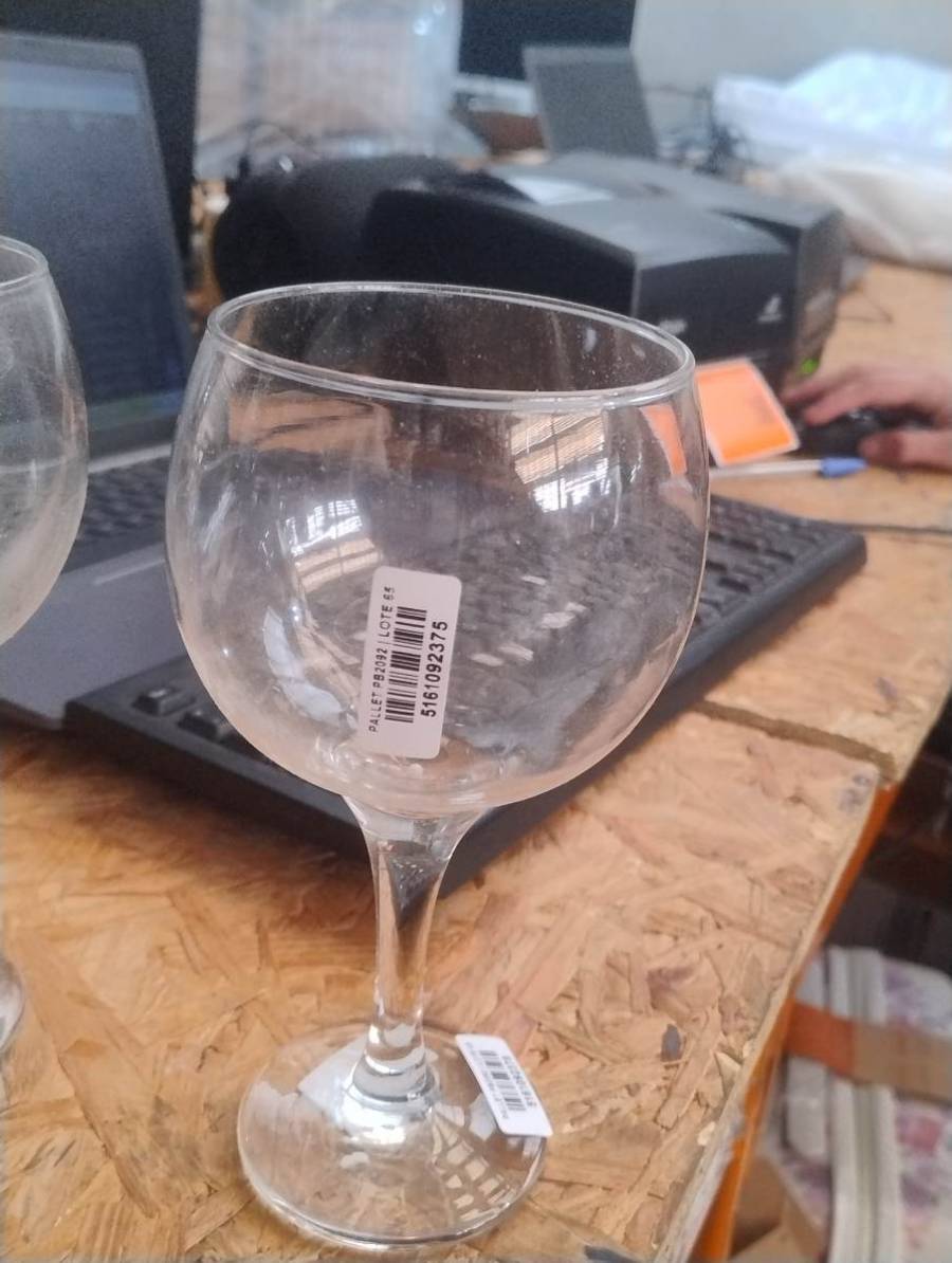 Taça de vidro para vinho