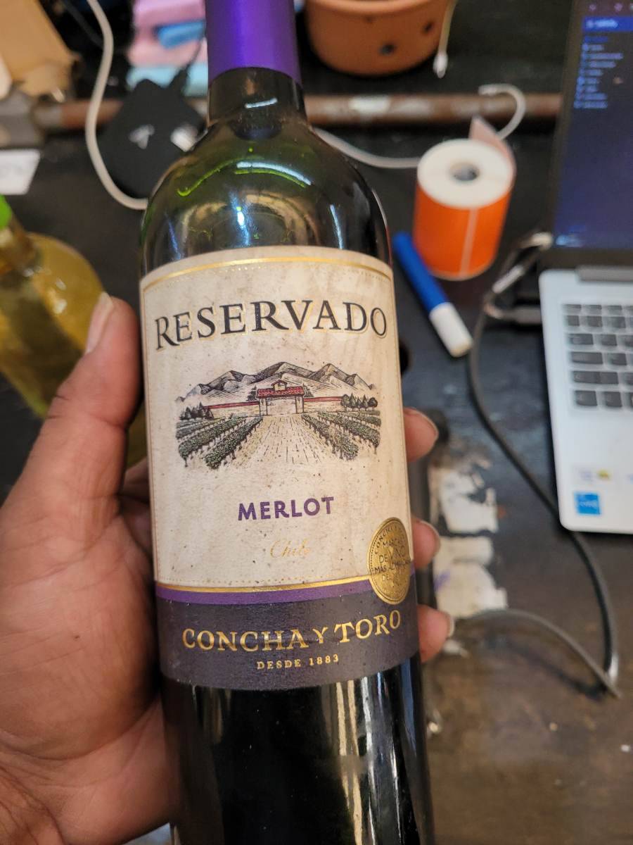 Vinho tinto Reservado Merlot