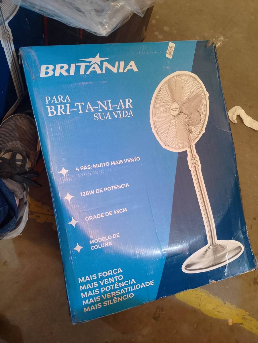 Ventilador de coluna Britânia