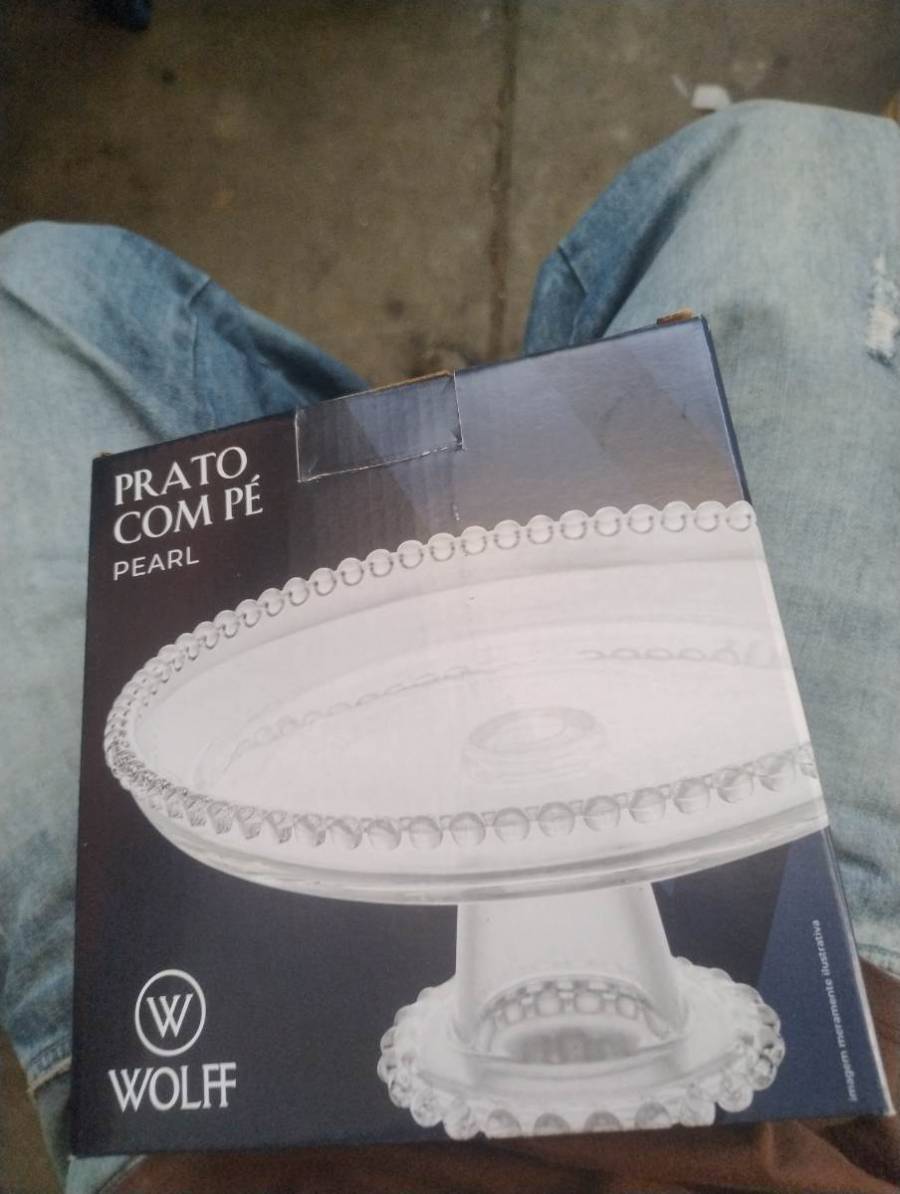 Prato com pé Pearl