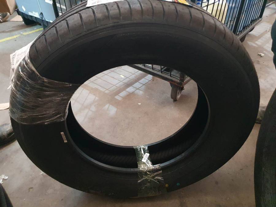 Pneu automotivo