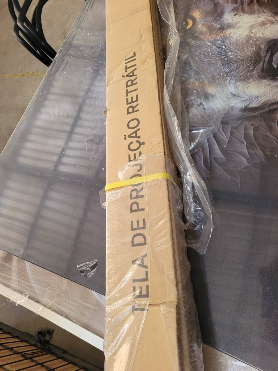 Tela de projeção retrátil