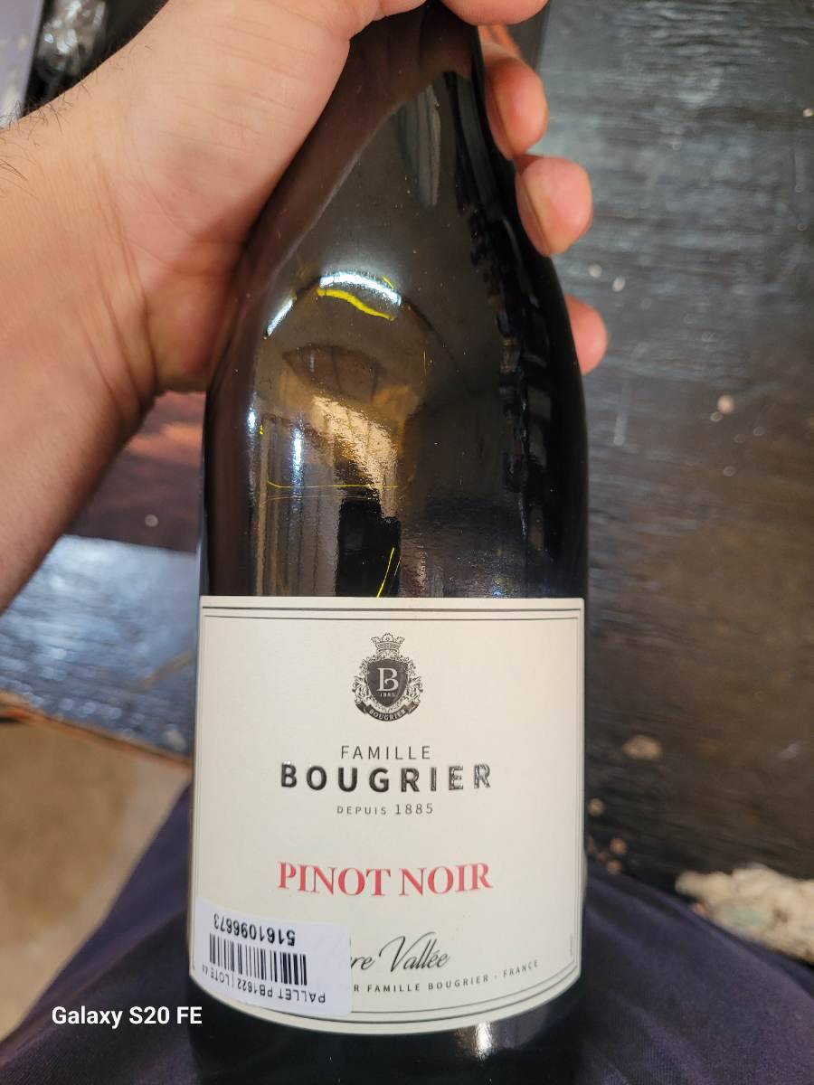 Vinho Famille Bougrier Pinot Noir