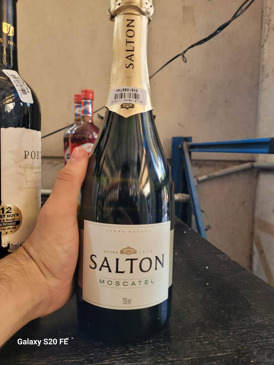 Vinho espumante Salton Moscatel 750ml
