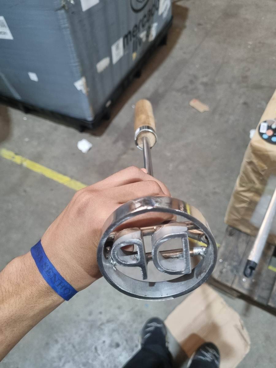 Marcador de alumínio