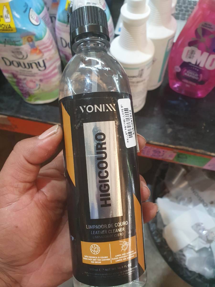 Limpador de couro