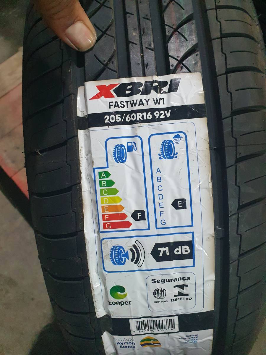Pneu XBRI Fastway W1 205/60R16 92V