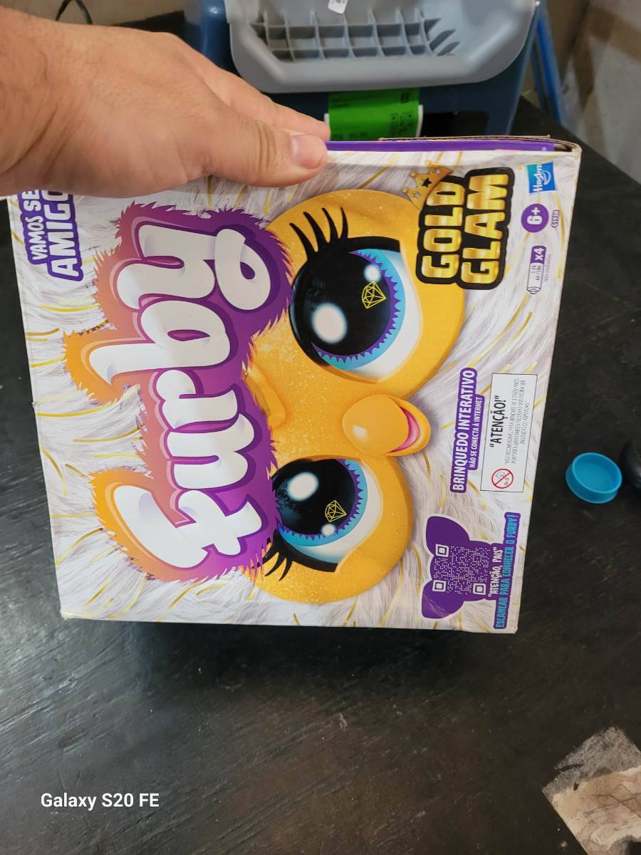 Furby Gold Glam brinquedo interativo