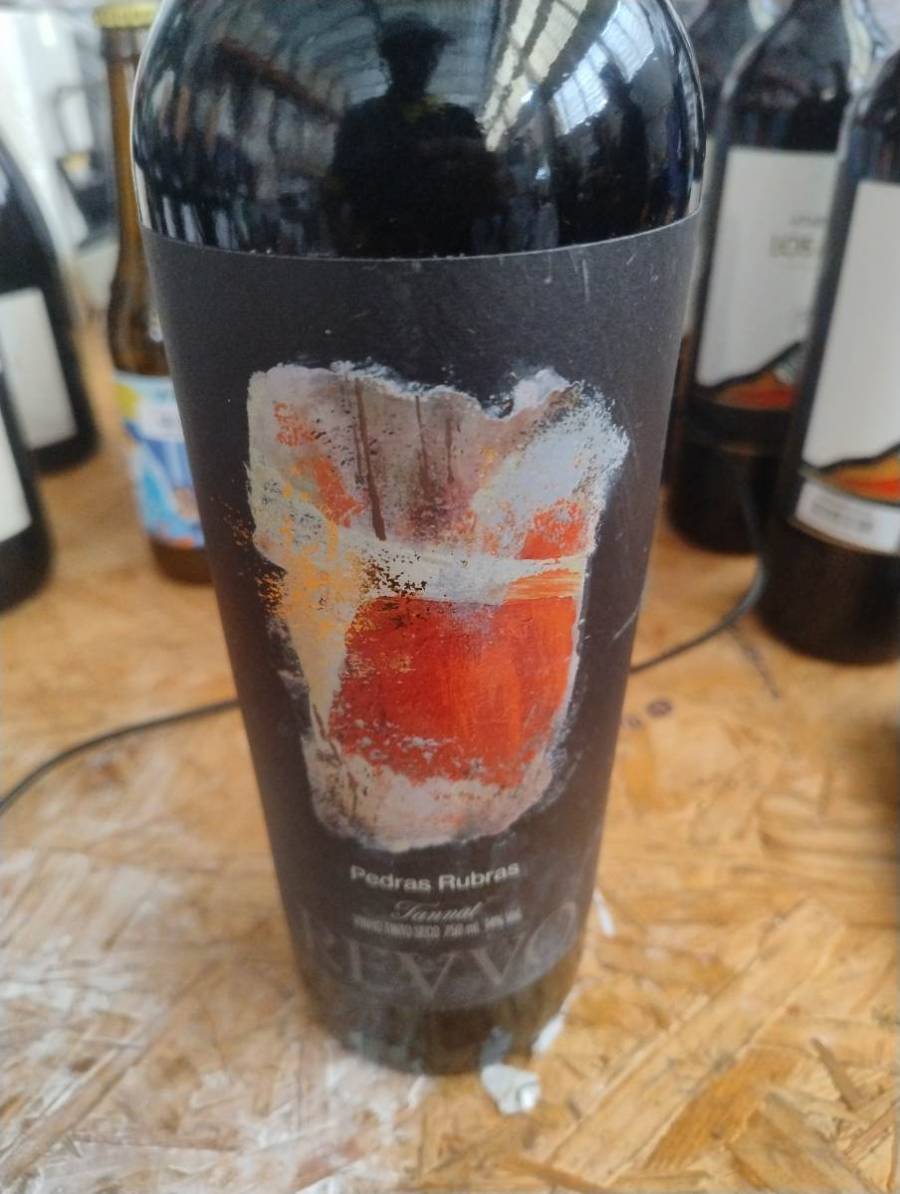 Vinho tinto Pedras Rubras