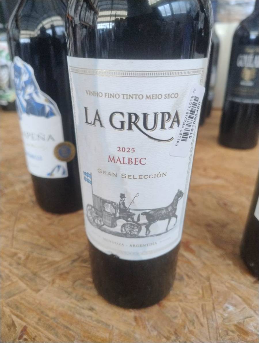 Vinho fino tinto meio seco La Grupa Malbec Gran Selección