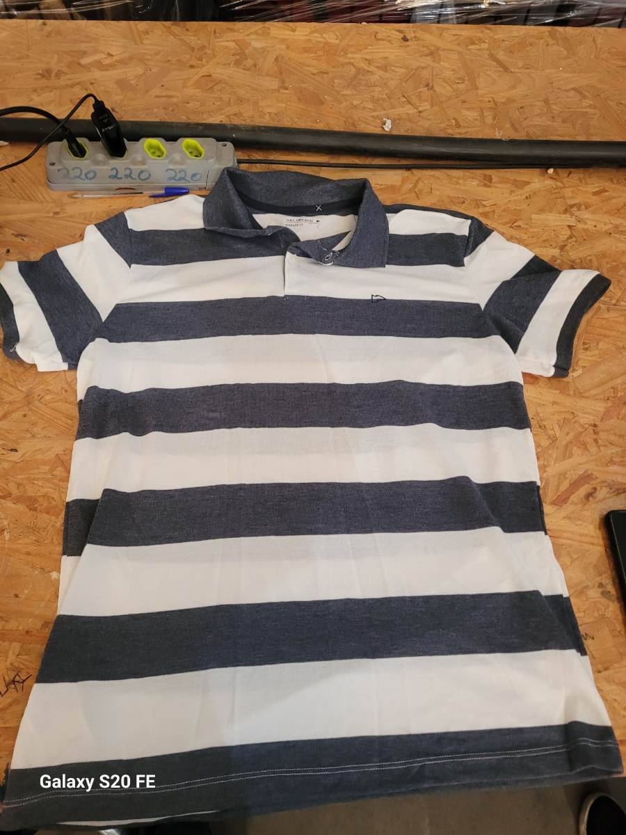 Camisa polo masculina listrada