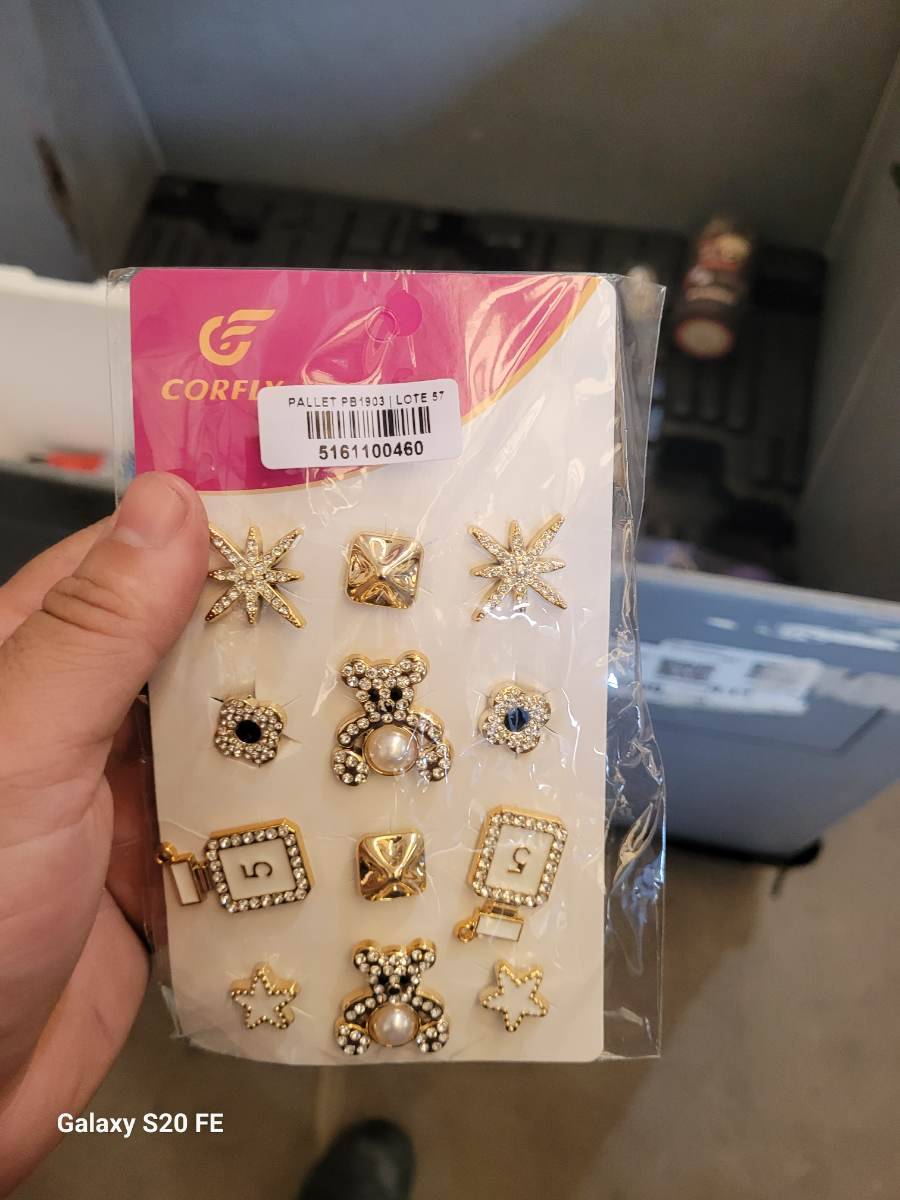 Kit de brincos variados femininos decorados com pedras e pérolas