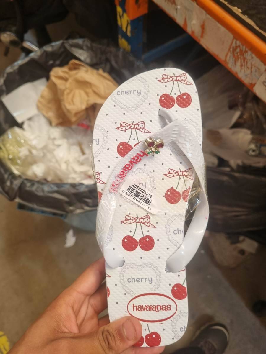 Chinelo Havaianas Cherry