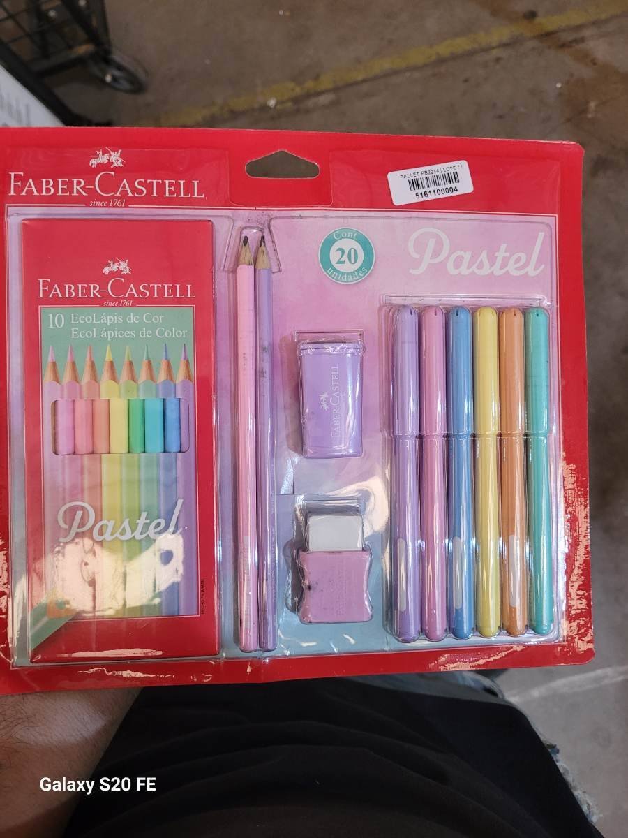 Kit de lápis de cor pastel Faber-Castell com 10 lápis, 20 canetas e acessórios