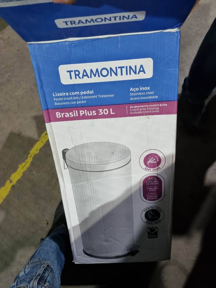 Lixeira com pedal Brasil Plus 30 L