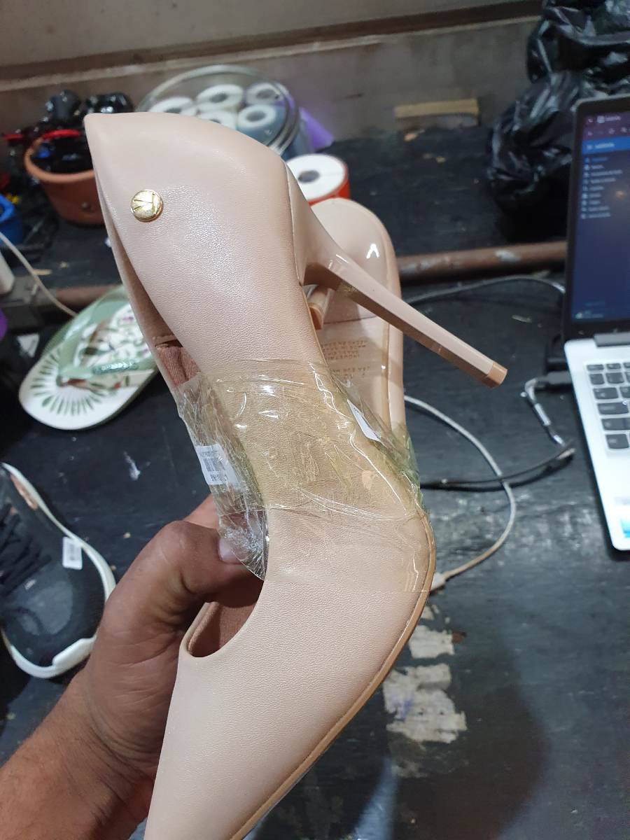 Sapato feminino salto alto