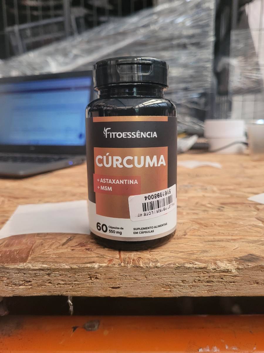 Suplemento Alimentar Cúrcuma com Astaxantina e MSM