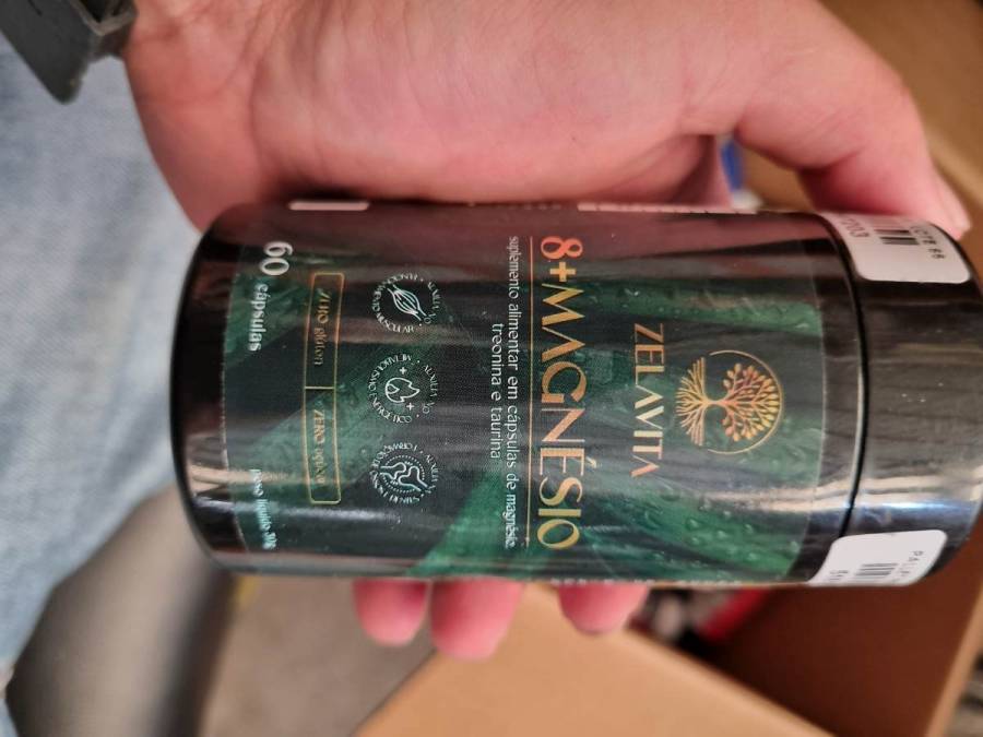 Suplemento alimentar em cápsulas de magnésio, treonina e taurina