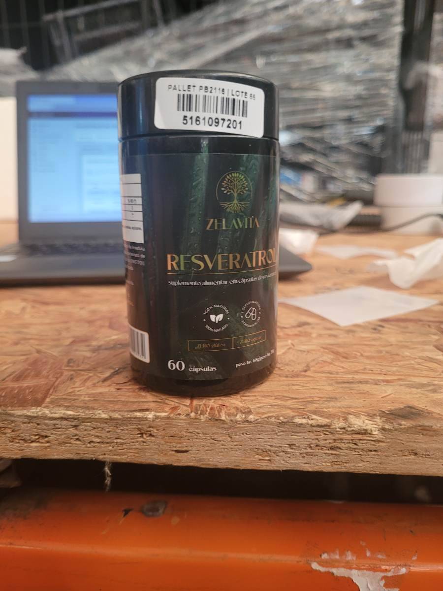Suplemento alimentar em cápsulas de Resveratrol