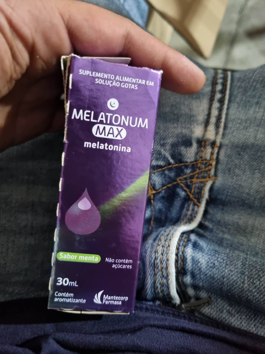 Suplemento alimentar em solução gotas Melatonum Max melatonina