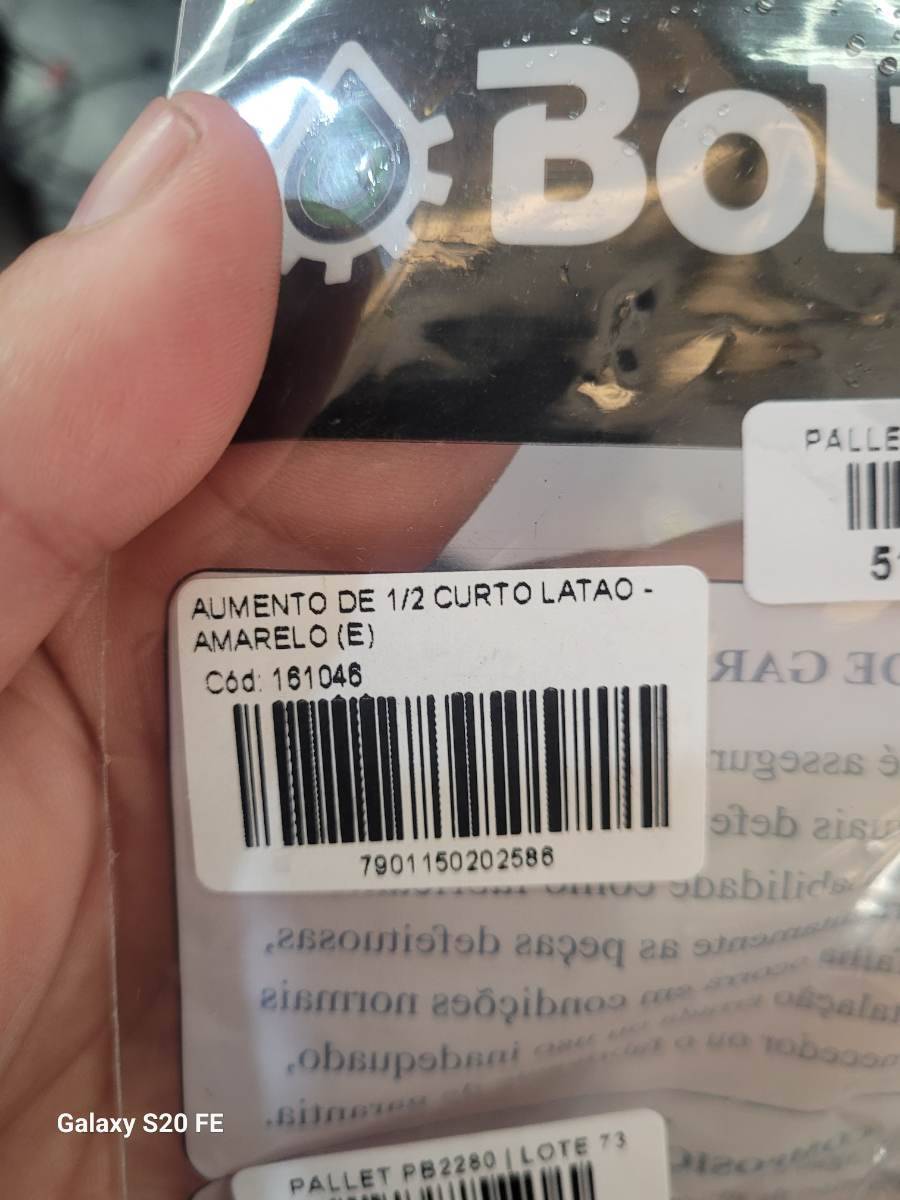 Aumento de 1/2 curto latão amarelo (E)