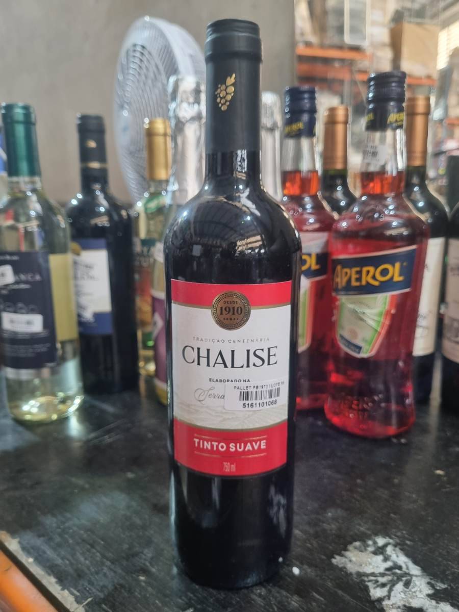 Vinho de mesa tinto suave Chalise