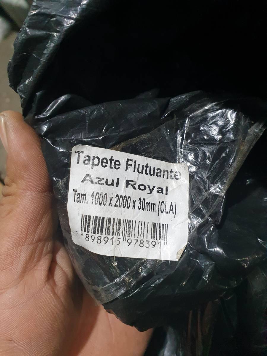 Tapete Flutuante Azul Royal