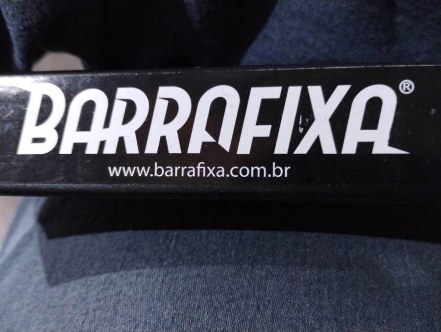Barra Fixa para exercícios