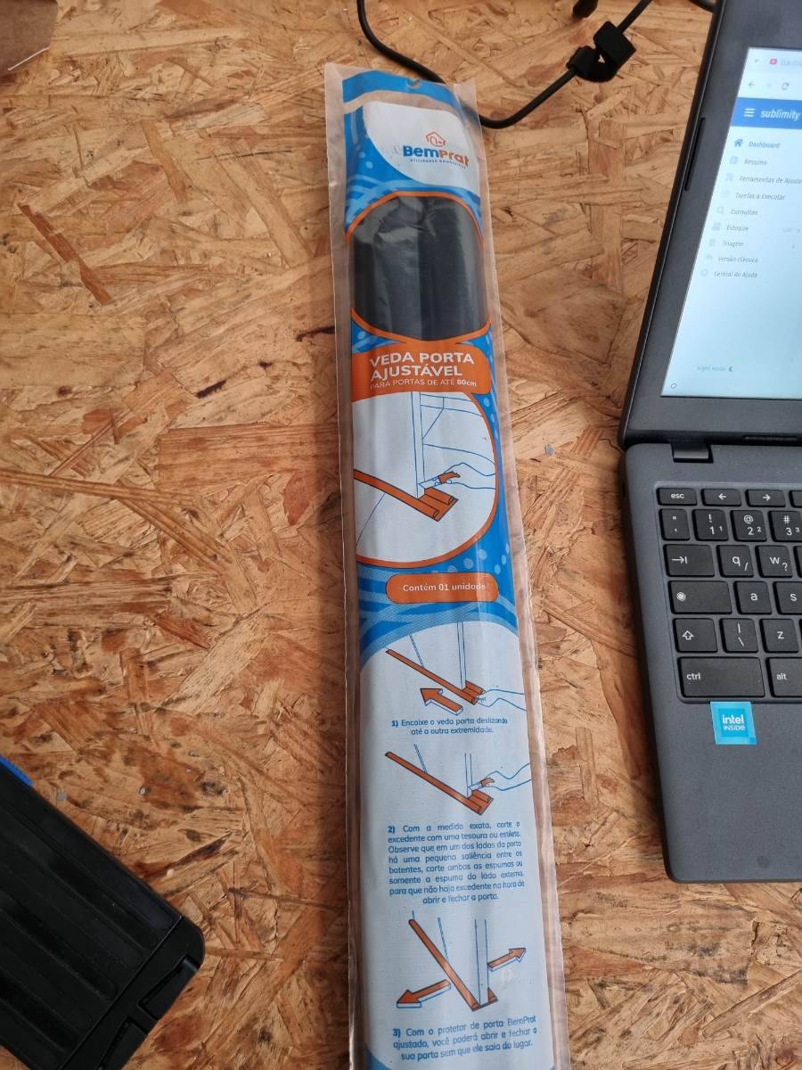 Veda porta ajustável para portas de até 80cm