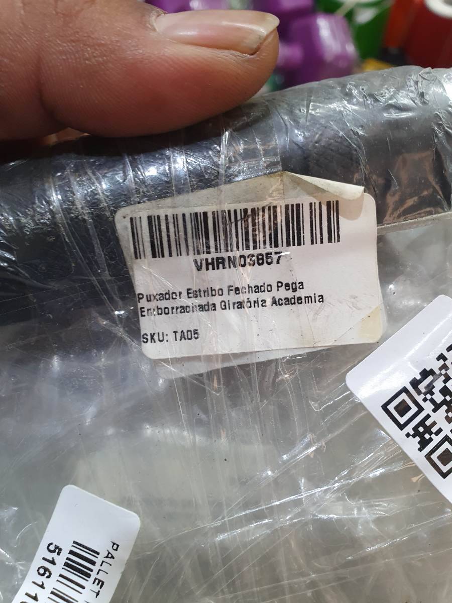 Puxador Estribo Fechado Pega Emborrachada Girafinha Academia