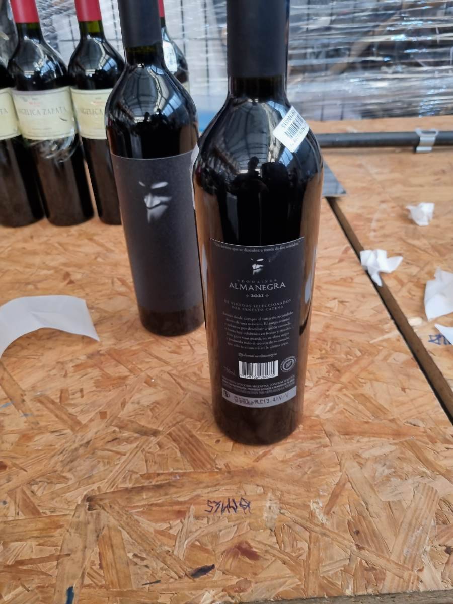 Vinho tinto Almanegrá 2021