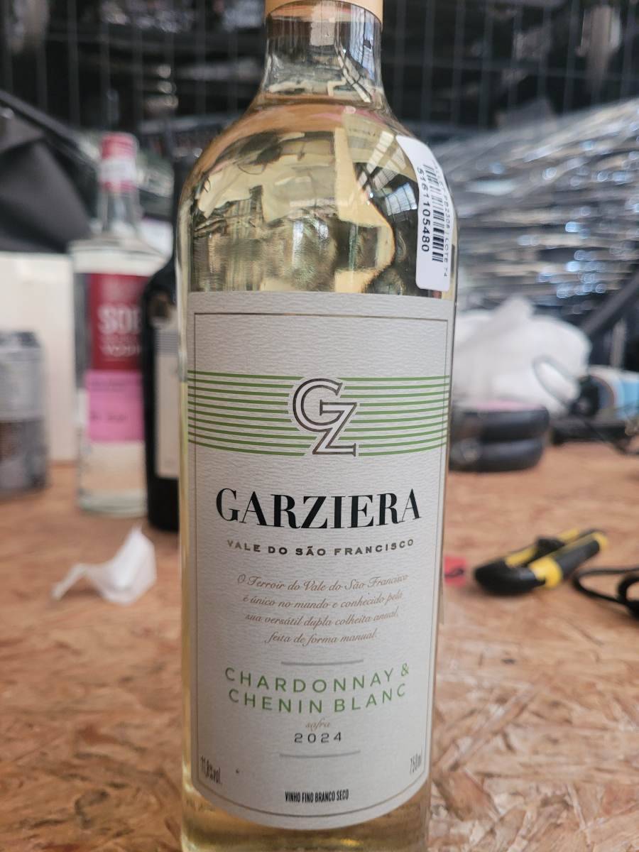 Vinho branco seco Garziera Chardonnay & Chenin Blanc safra 2024