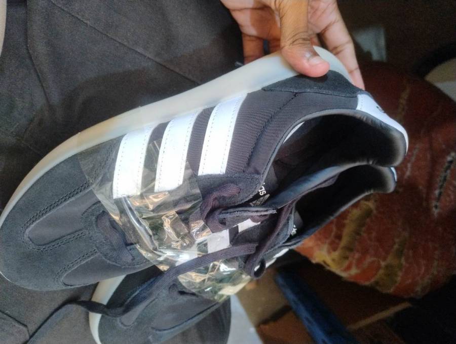 Tênis esportivo masculino Adidas