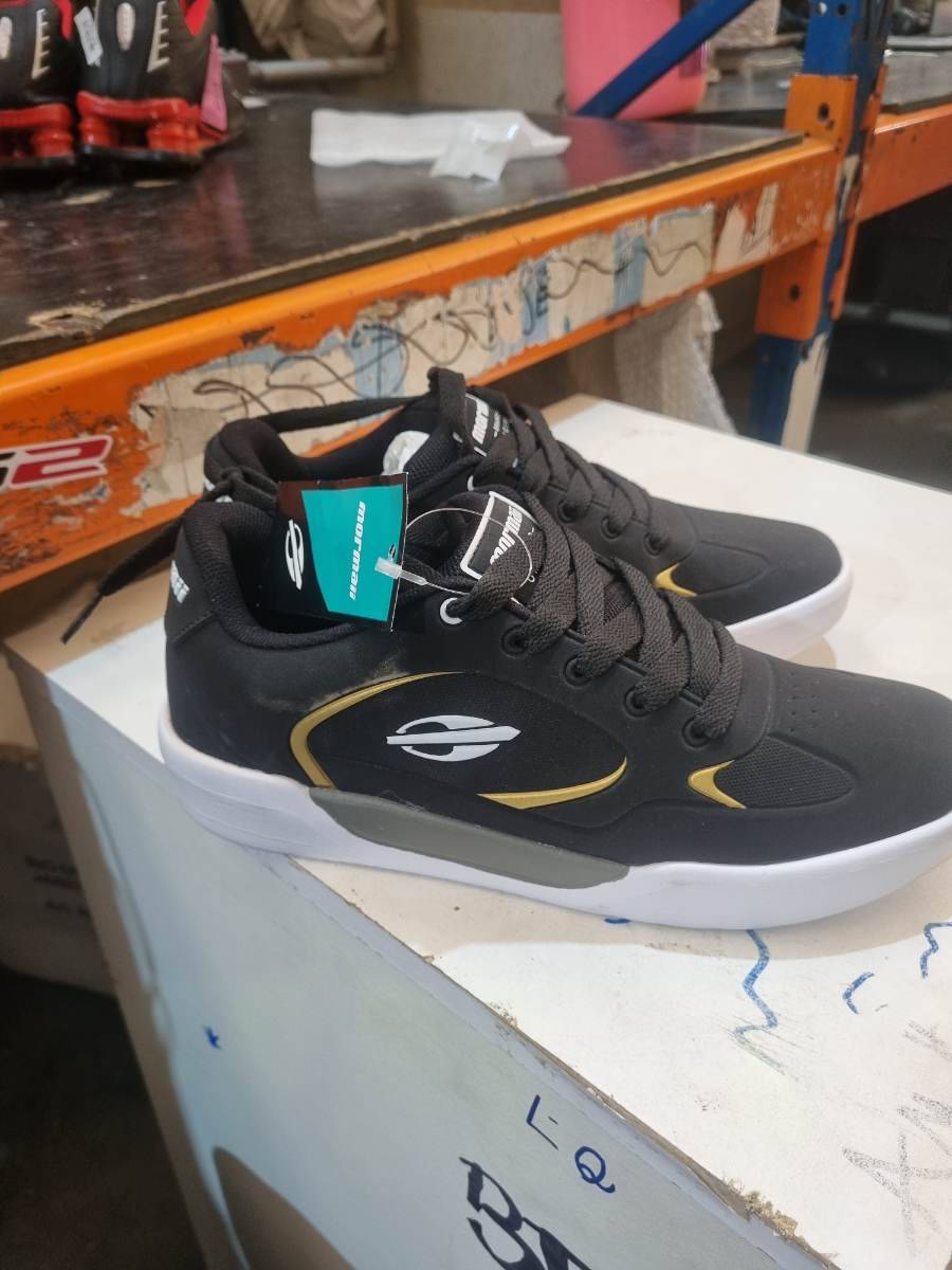 Tênis masculino casual