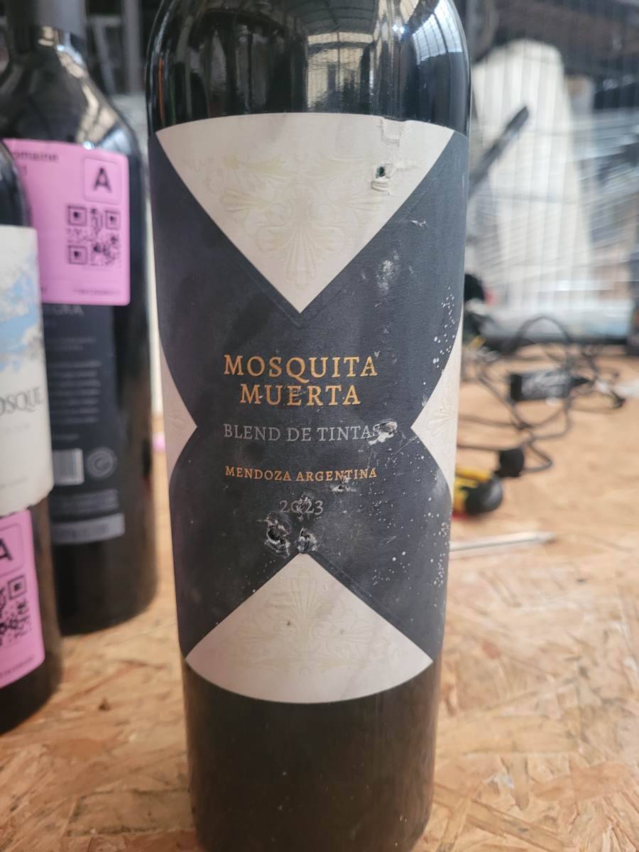 Vinho Mosquita Muerta Blend de Tintas