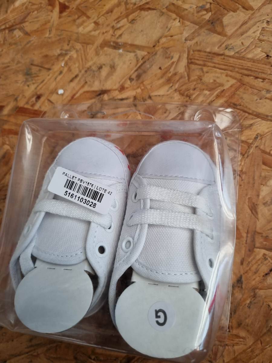 Tênis infantil branco tamanho 42