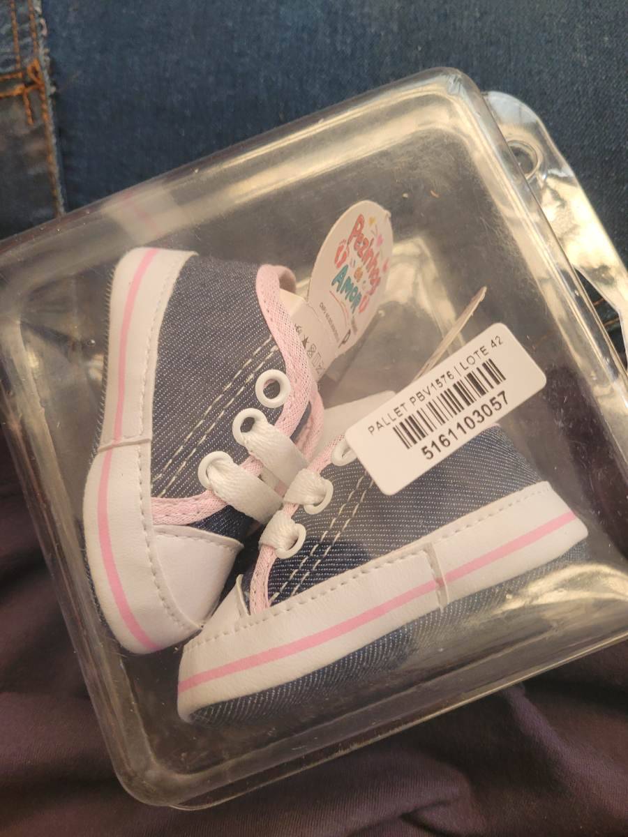 Tênis de bebê estilo All Star