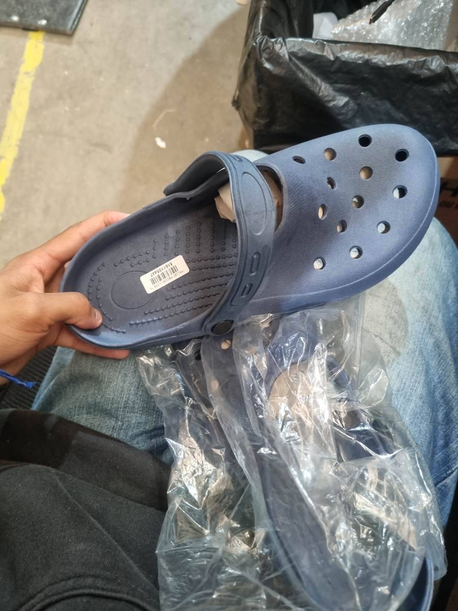 Chinelo tipo Crocs azul