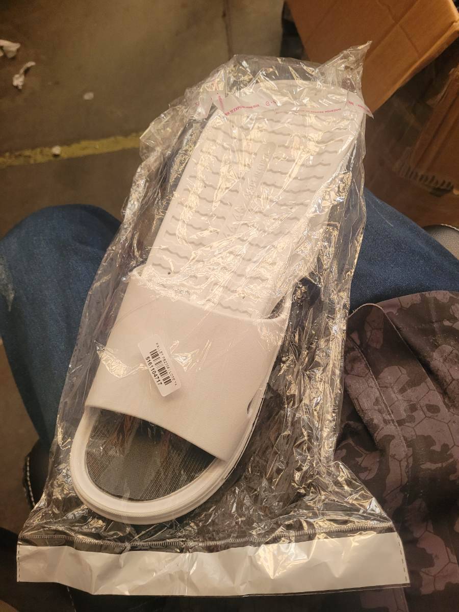 Chinelo branco masculino