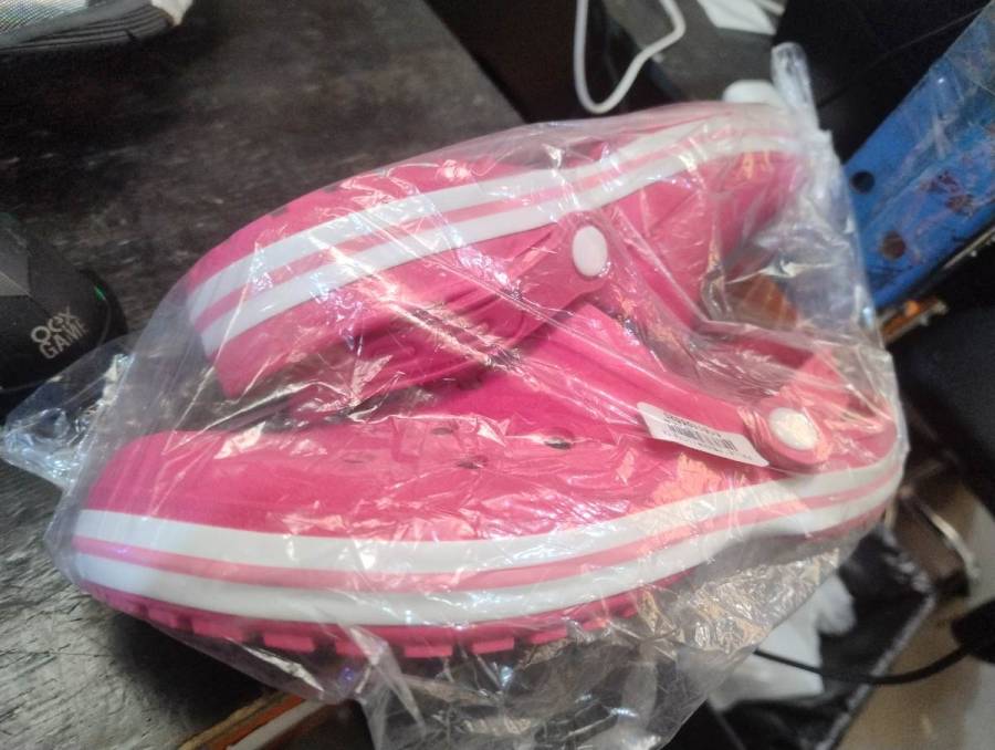 Chinelo tipo Crocs infantil