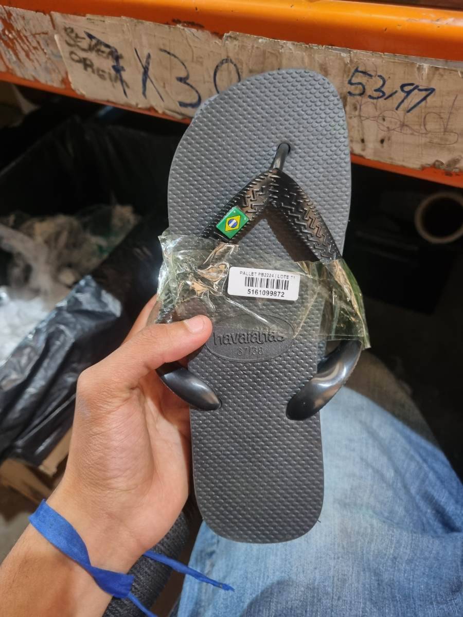 Chinelo Havaianas masculino preto